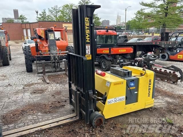Hyster W40ZC Pašgājēji krautnētāji