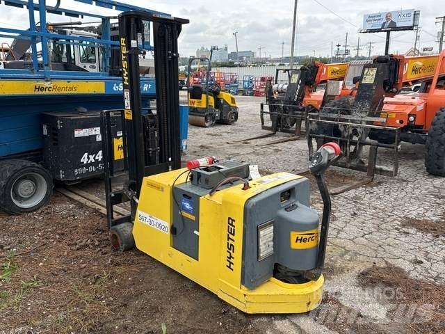 Hyster W40ZC Pašgājēji krautnētāji