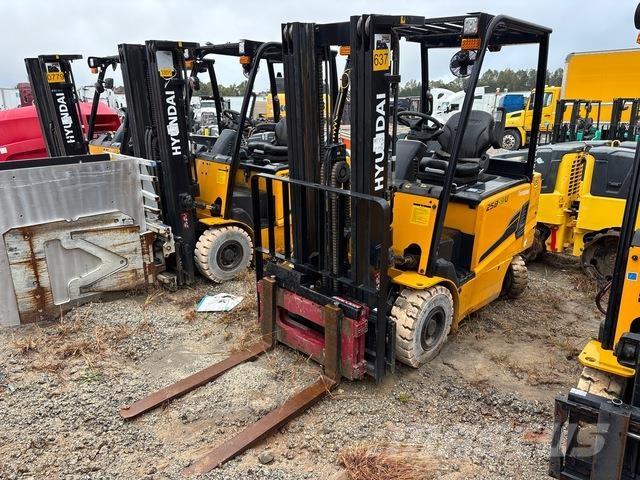 Hyundai 25B-9U Elektriskie iekrāvēji