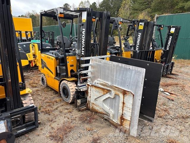 Hyundai 25B-9U Elektriskie iekrāvēji