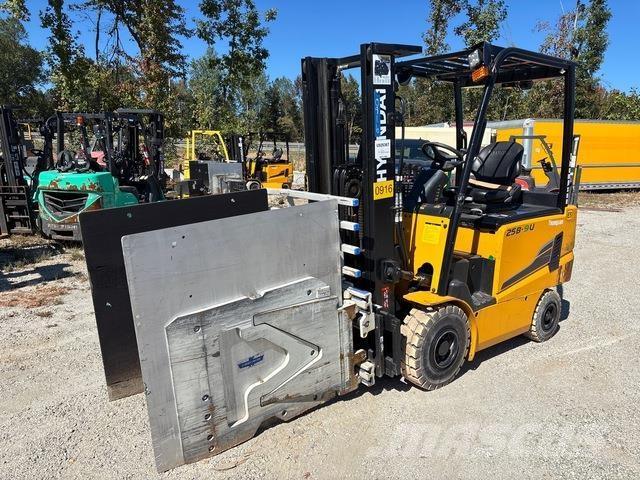 Hyundai 25B-9U Elektriskie iekrāvēji