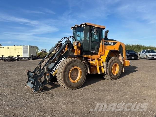 Hyundai HL940A Iekrāvēji uz riteņiem