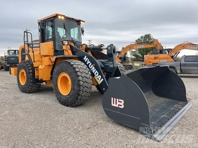 Hyundai HL960A Iekrāvēji uz riteņiem