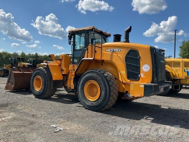 Hyundai HL970 Iekrāvēji uz riteņiem