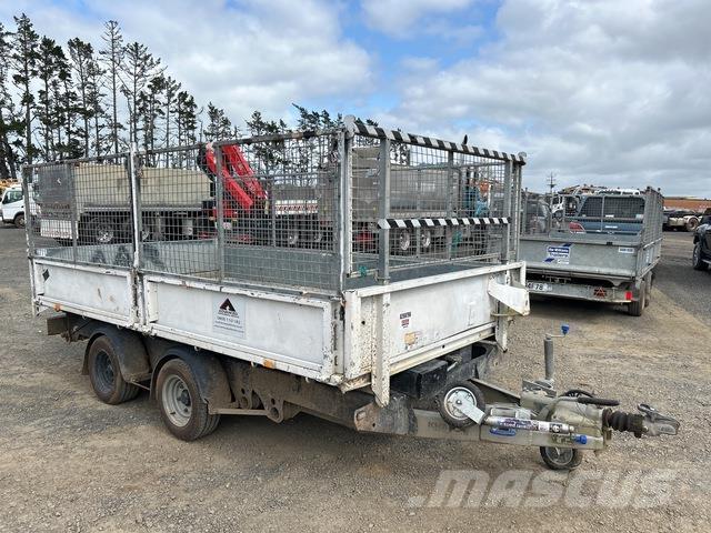 Ifor Williams  Auto pārvadāšanas treileri