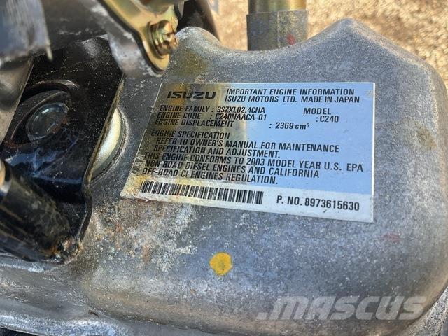 Isuzu C240 Dzinēji