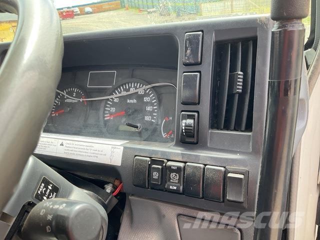 Isuzu ELF Pašizgāzējs