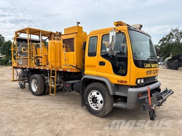 Isuzu FTR Pilsētas atkritumvedēji