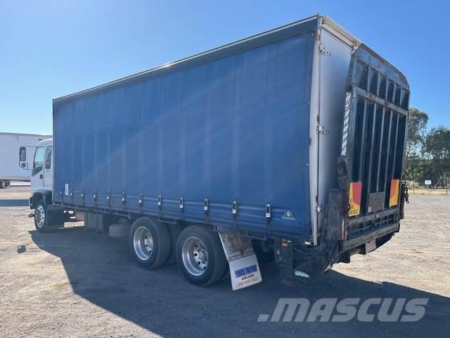 Isuzu FVR 950 Tents