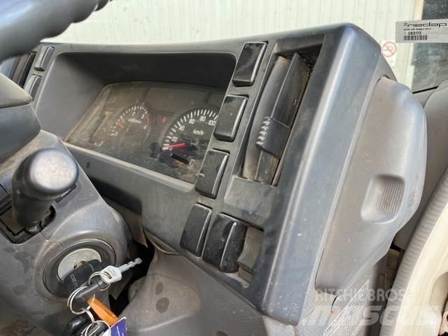 Isuzu NNR 200 Platformas/izkraušana no sāniem