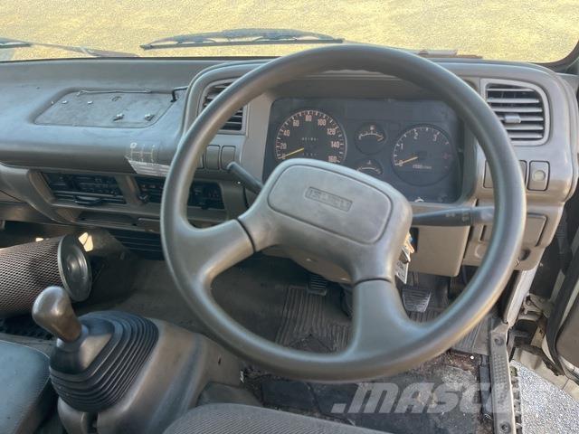 Isuzu NPR 400 Kravas automašīnas - refrižeratori