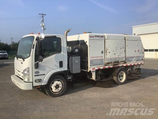 Isuzu NQR Ielu tīrāmās mašīnas