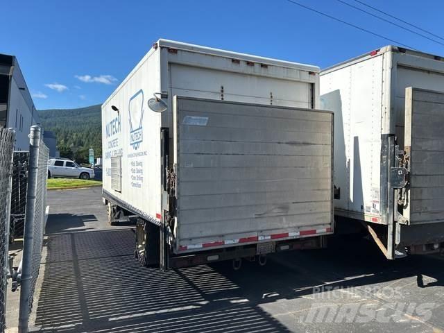 Isuzu NQR Furgons