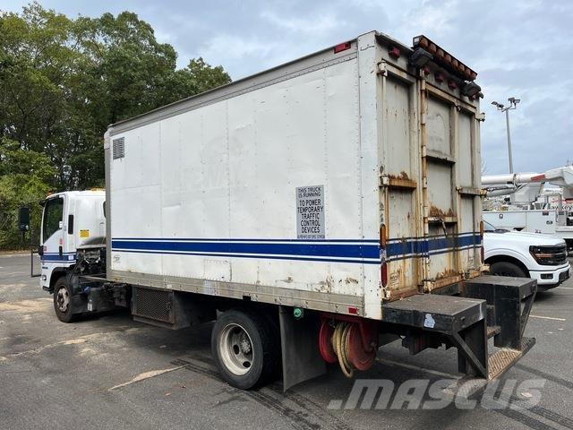 Isuzu NQR Furgons