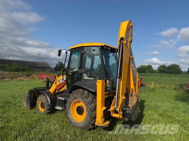 JCB 3CX Ekskavatori-iekrāvēji