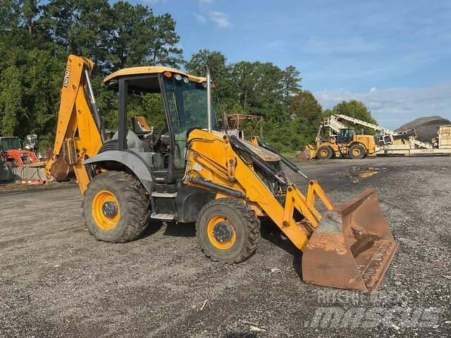 JCB 3CX Ekskavatori-iekrāvēji