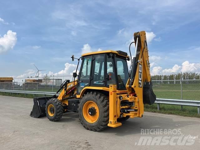 JCB 3DX Ekskavatori-iekrāvēji