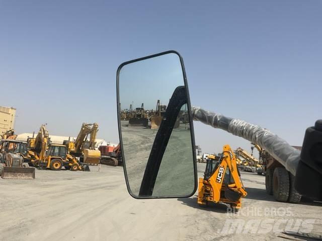 JCB 3DX Ekskavatori-iekrāvēji
