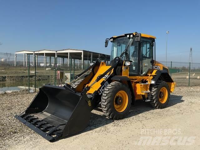 JCB 411 S5 HT Iekrāvēji uz riteņiem