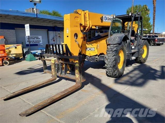 JCB 507-42 Teleskopiskie manipulatori