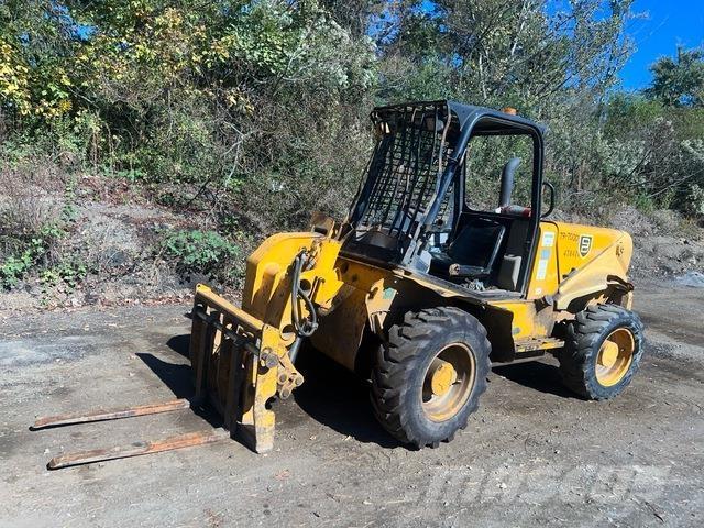 JCB 520 Teleskopiskie manipulatori