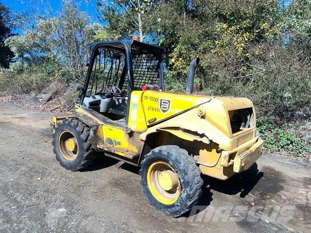 JCB 520 Teleskopiskie manipulatori