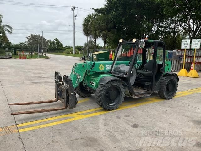 JCB 525-60 Teleskopiskie manipulatori