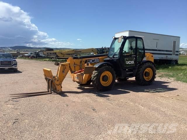 JCB 535-140 Teleskopiskie manipulatori