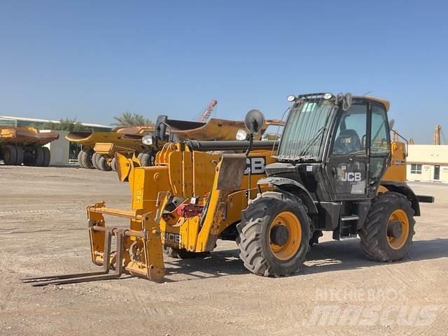 JCB 540-170 Teleskopiskie manipulatori