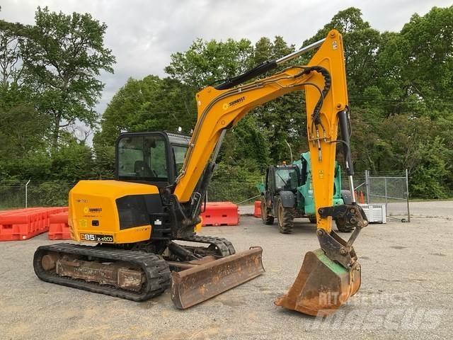 JCB 85Z Kāpurķēžu ekskavatori