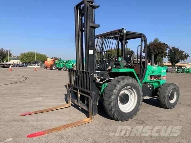 JCB 930 Apvidus autokrāvējs