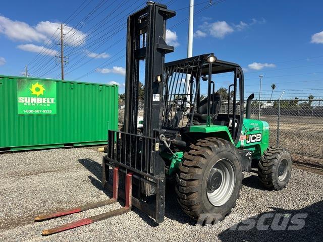 JCB 930 Apvidus autokrāvējs