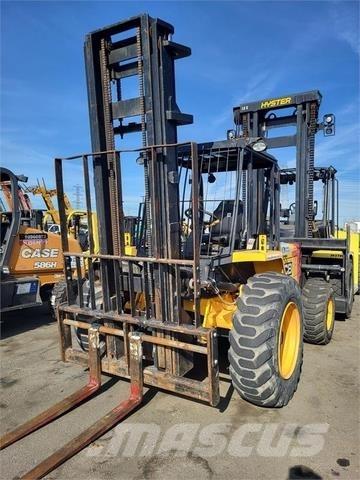 JCB 930-4 Apvidus autokrāvējs