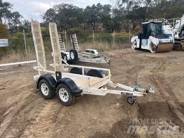 JLG  Auto pārvadāšanas treileri