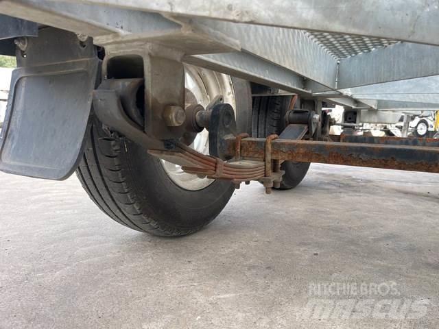 JLG  Auto pārvadāšanas treileri