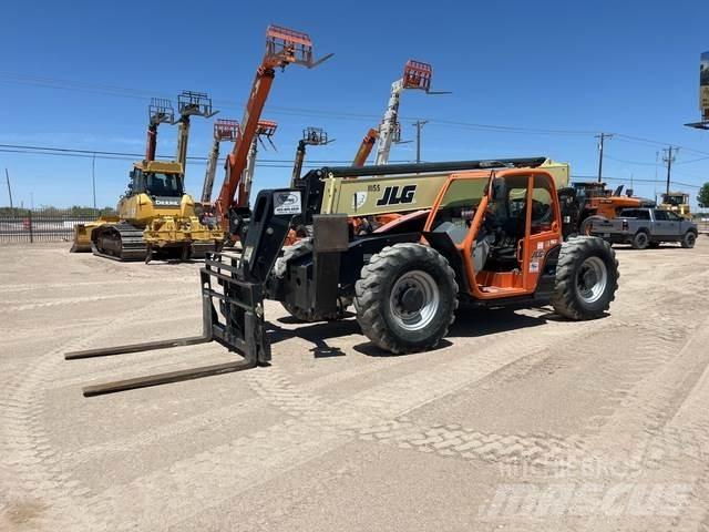 JLG 1043 Teleskopiskie manipulatori