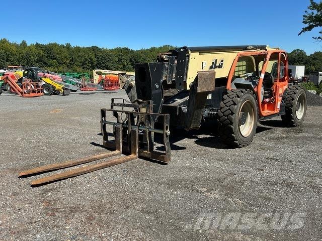 JLG 1055 Teleskopiskie manipulatori