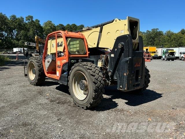 JLG 1055 Teleskopiskie manipulatori