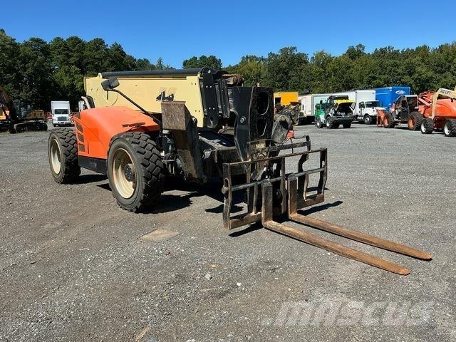 JLG 1055 Teleskopiskie manipulatori