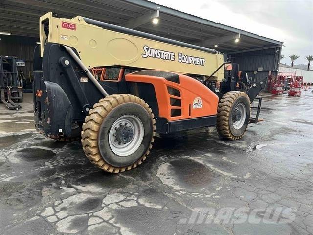 JLG 1055 Teleskopiskie manipulatori