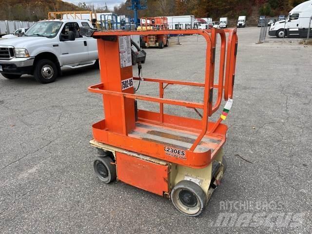 JLG 1230ES Vertikālie pacēlāji