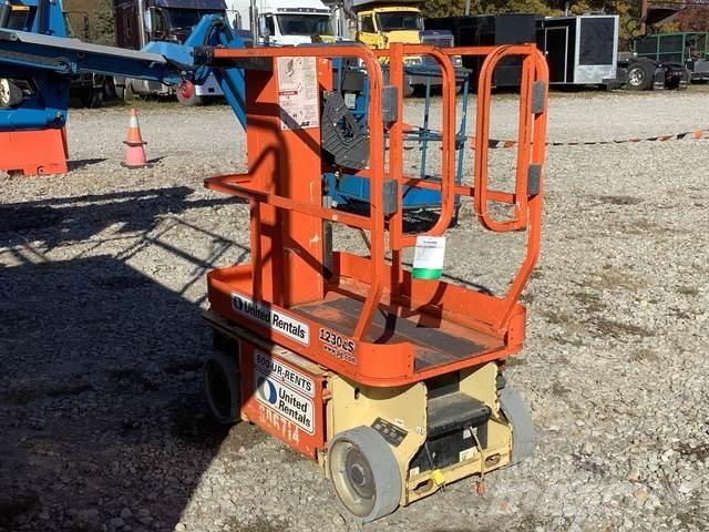 JLG 1230ES Vertikālie pacēlāji
