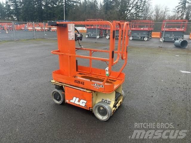 JLG 1230ES Vertikālie pacēlāji