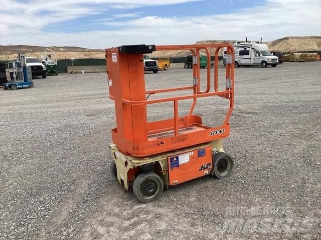 JLG 1230ES Vertikālie pacēlāji