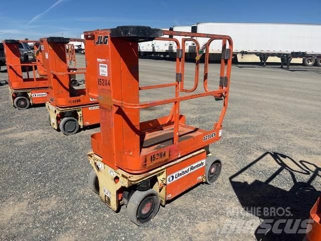 JLG 1230ES Vertikālie pacēlāji
