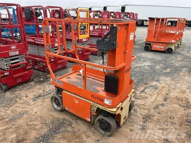JLG 1230ES Vertikālie pacēlāji