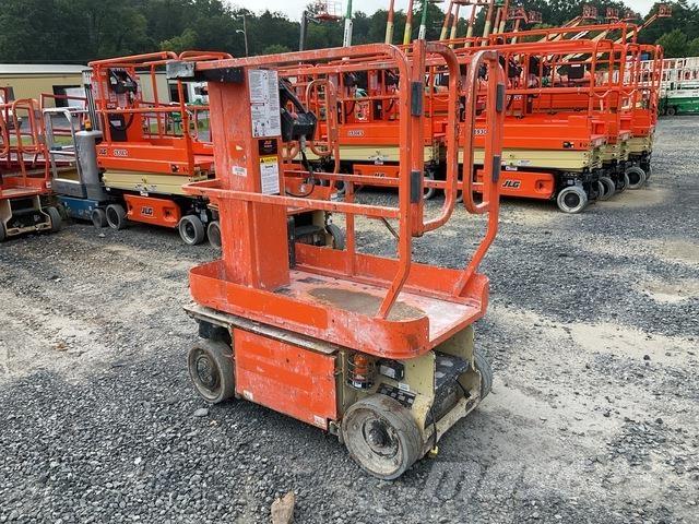 JLG 1230ES Vertikālie pacēlāji