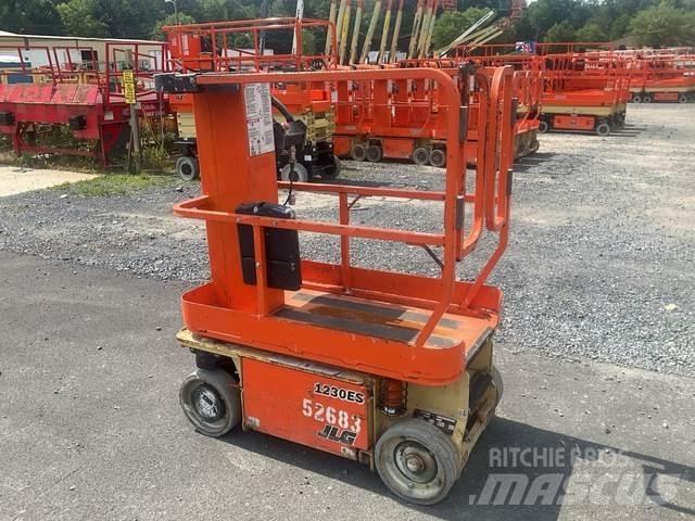 JLG 1230ES Vertikālie pacēlāji