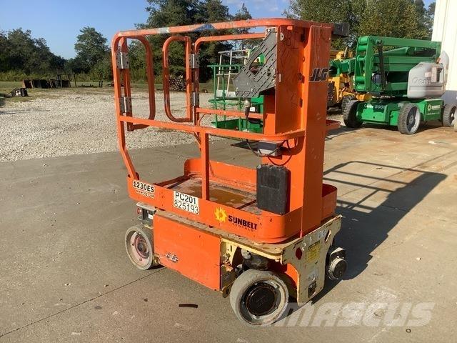 JLG 1230ES Vertikālie pacēlāji