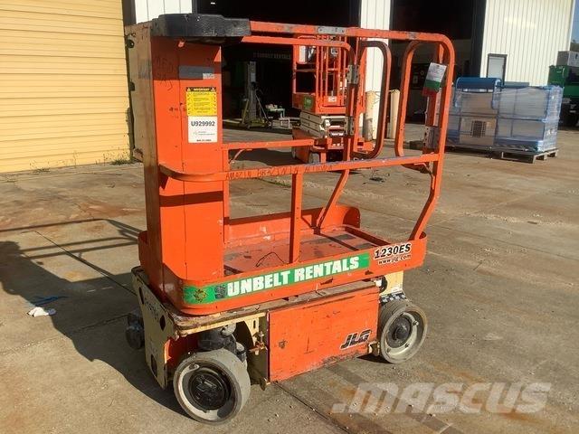 JLG 1230ES Vertikālie pacēlāji